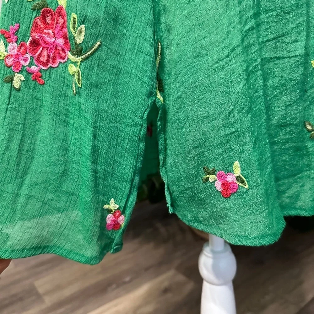🛍️Hope Springs  Button front sleeveless tank dress with floral embroidered
